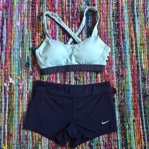 Workout outfit!! Spandex and sports bra